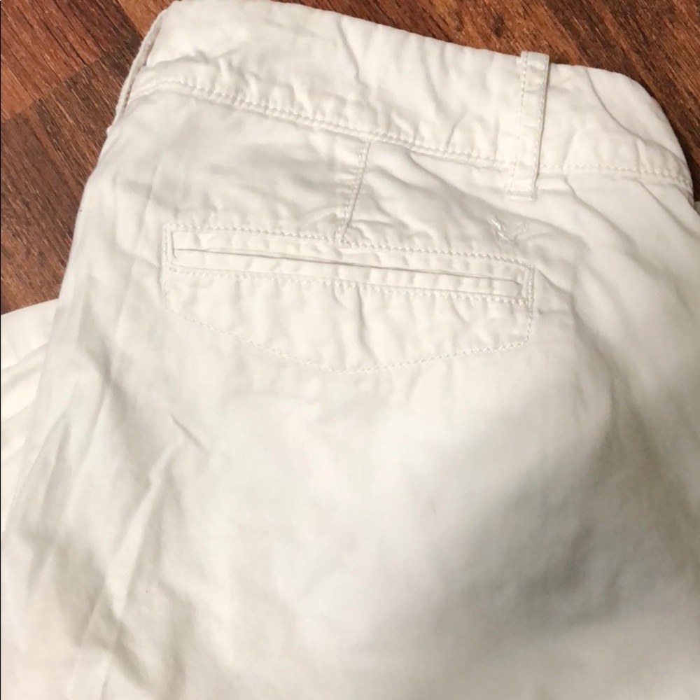 American eagle white shorts